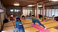 田中聡子先生・清水裕子先生による1DAYヨガ リトリートが玉照院にて開催されました。