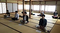 栃木県より二週にわたり社員旅行にてご来院され坐禅体験をされました。  